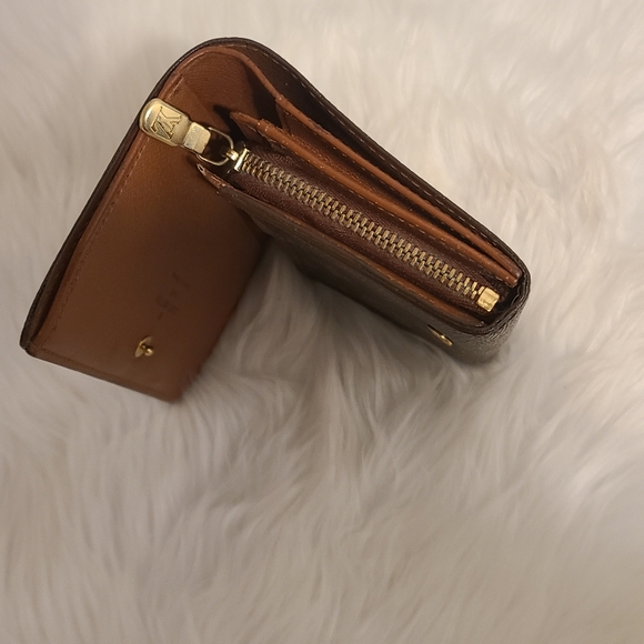 Louis Vuitton Classic Monogram Wallet in Brown and Gold - Picture 7 of 7